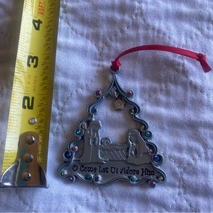 Christmas ornament pewter - ‘O come Let Us Adore Him’ colored stones 2.75” vtg